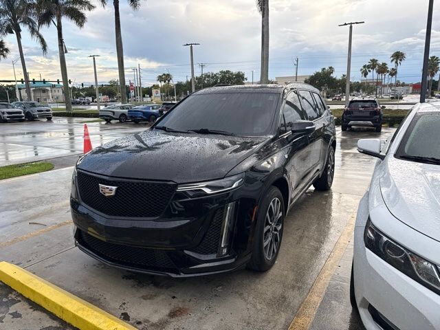2021 CADILLAC XT6