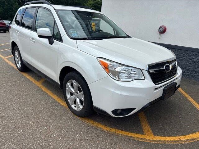 2015 SUBARU Forester