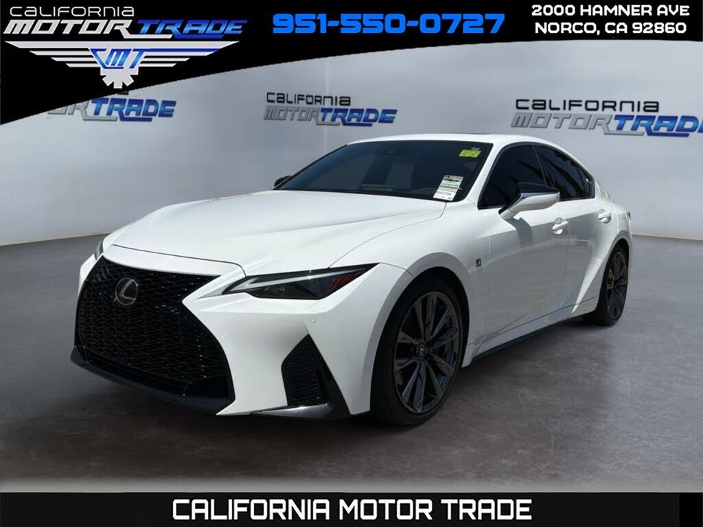 2021 LEXUS IS