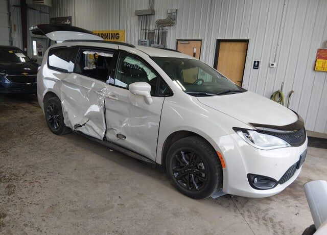 2020 CHRYSLER Pacifica