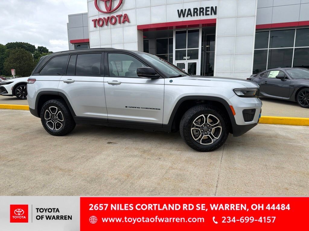 2022 JEEP Grand Cherokee