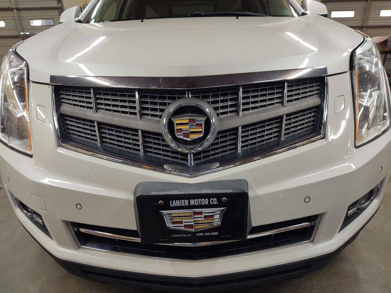 2011 CADILLAC SRX