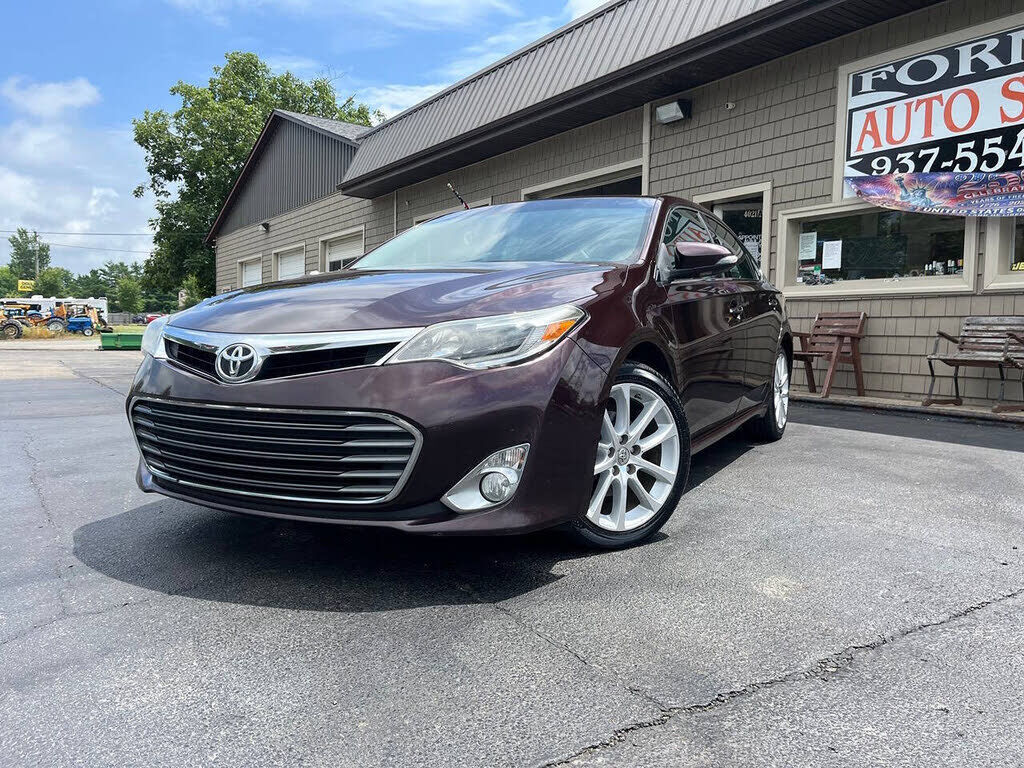 2013 TOYOTA Avalon