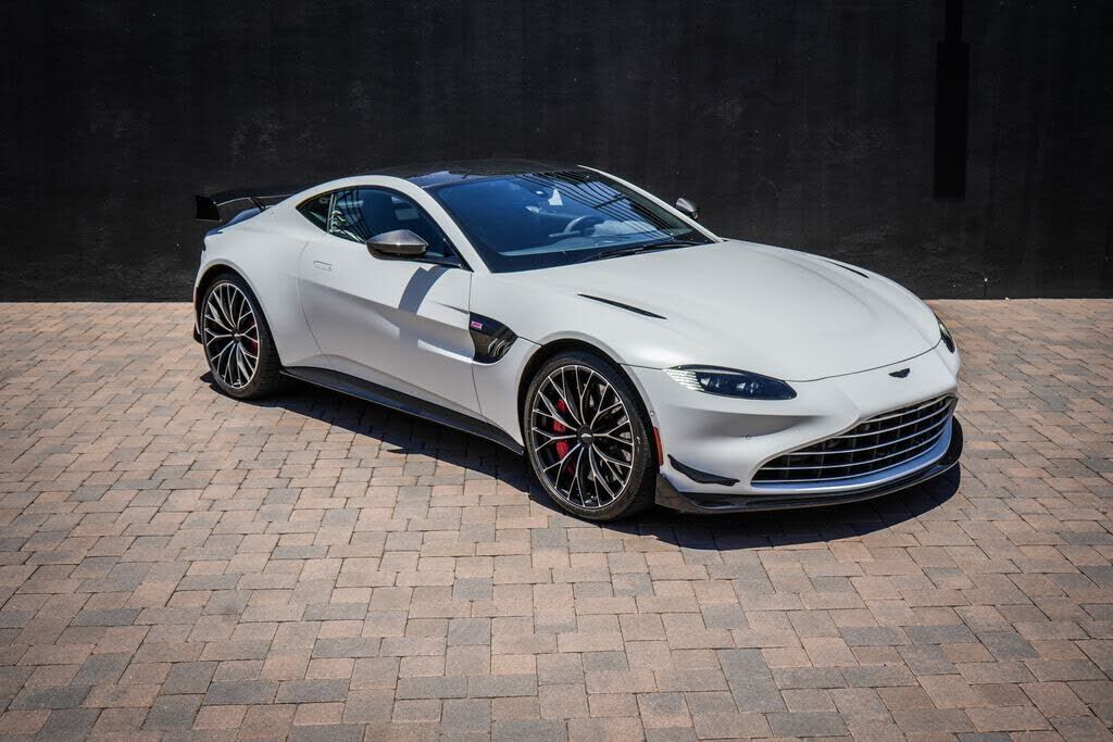 2023 ASTON MARTIN Vantage