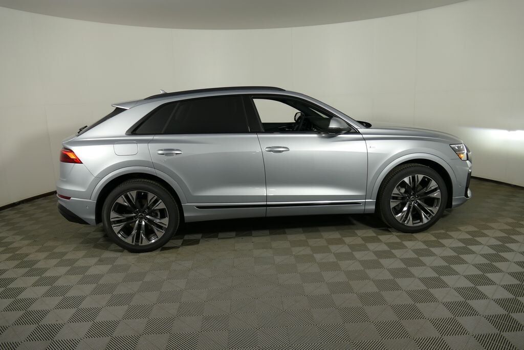 2026 Audi Q8