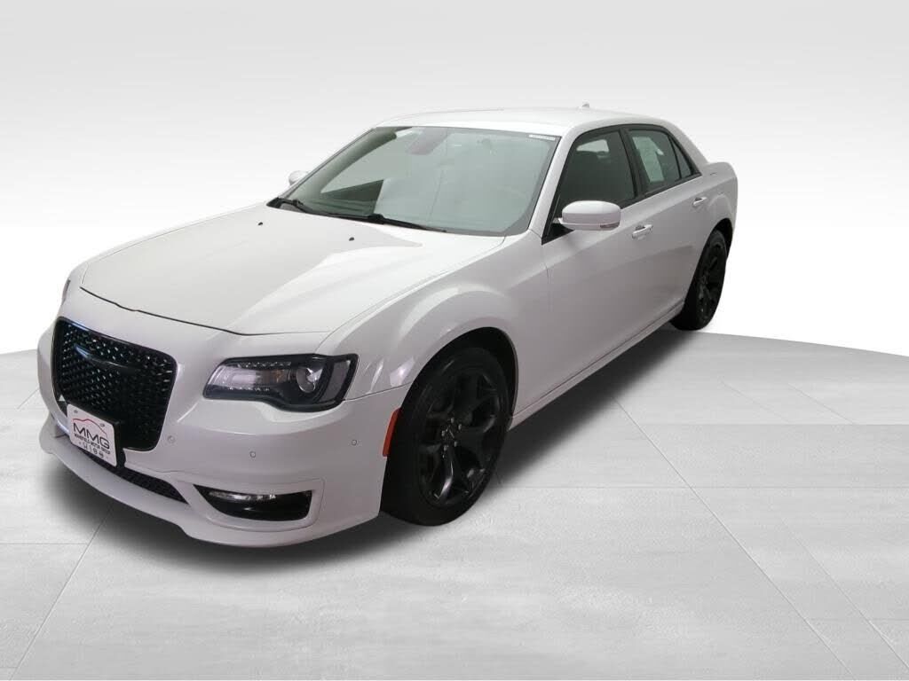 2022 CHRYSLER 300