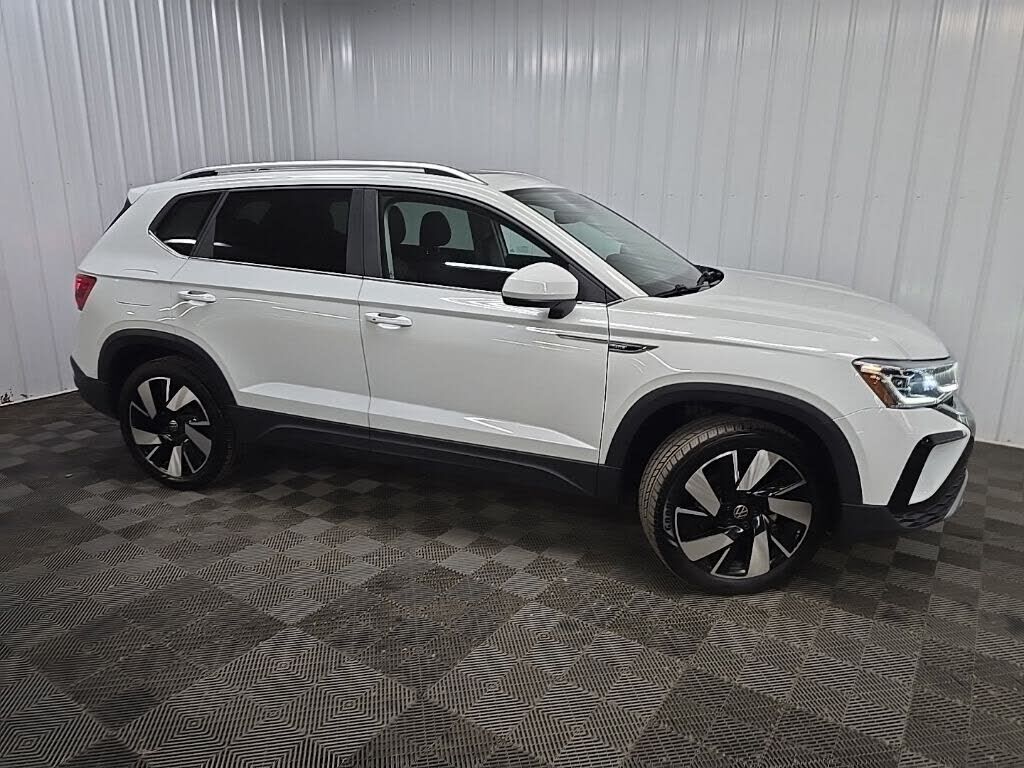 2023 VOLKSWAGEN Taos 4Motion