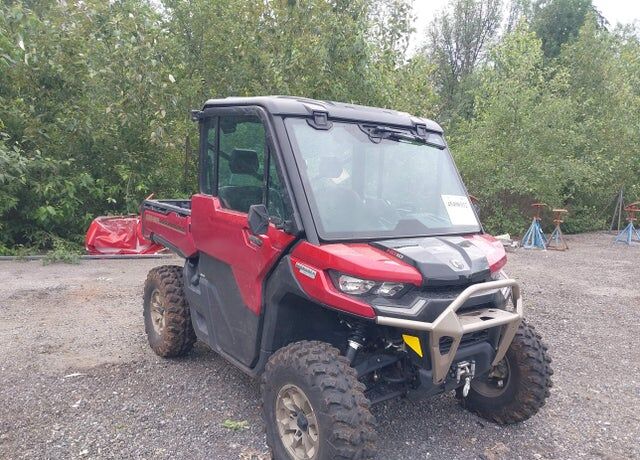 2024 CAN-AM Defender/Traxter