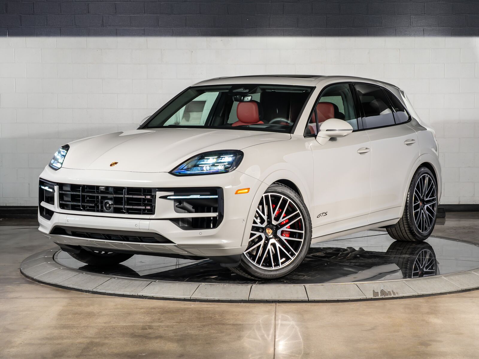 2026 PORSCHE Cayenne