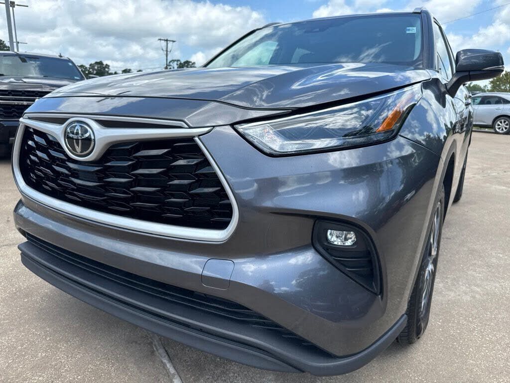 2024 TOYOTA Highlander