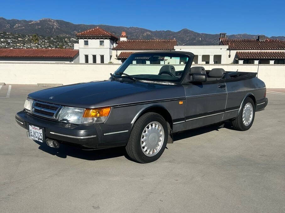 1993 SAAB 900