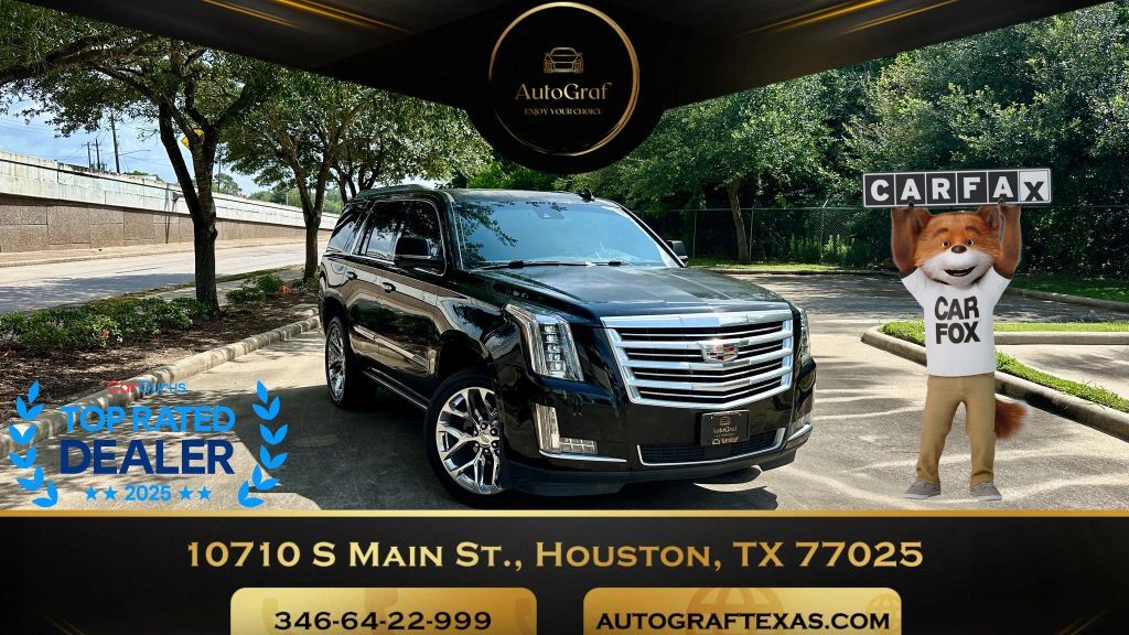 2017 CADILLAC Escalade