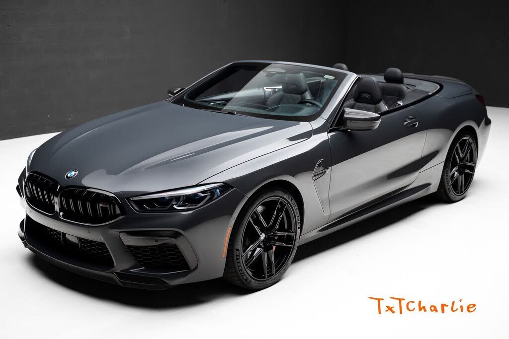 2022 BMW M8