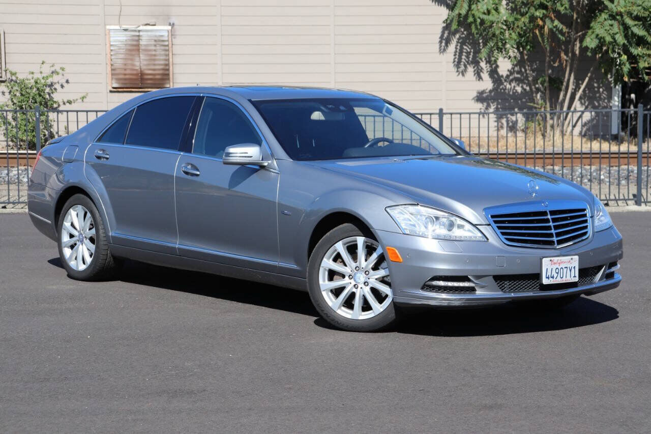 2012 MERCEDES-BENZ S-Class