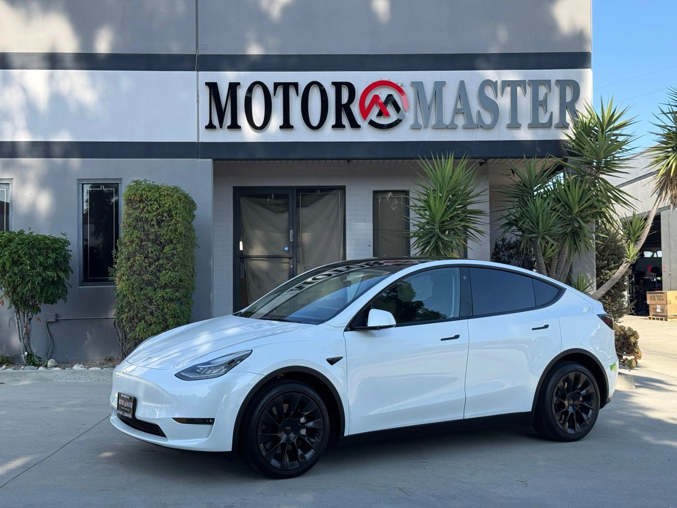 2022 TESLA Model Y