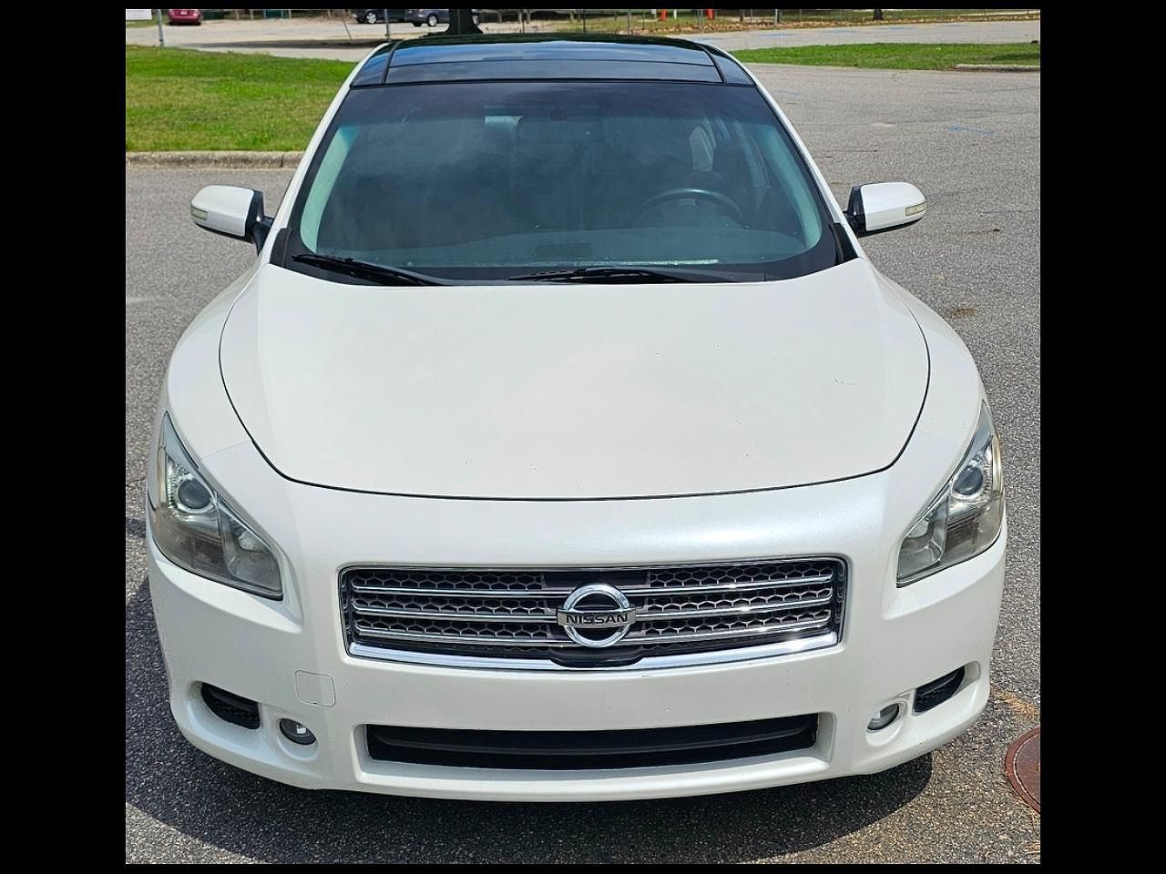 2011 NISSAN Maxima