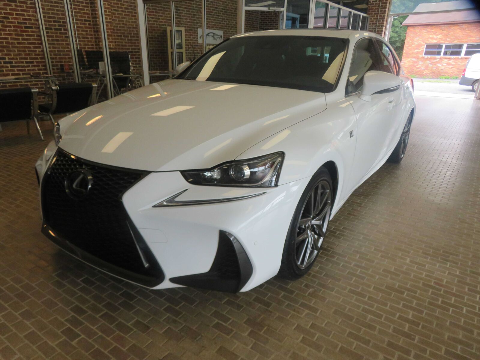 2020 LEXUS IS