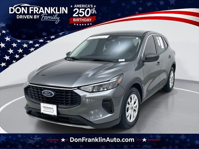 2023 FORD Escape