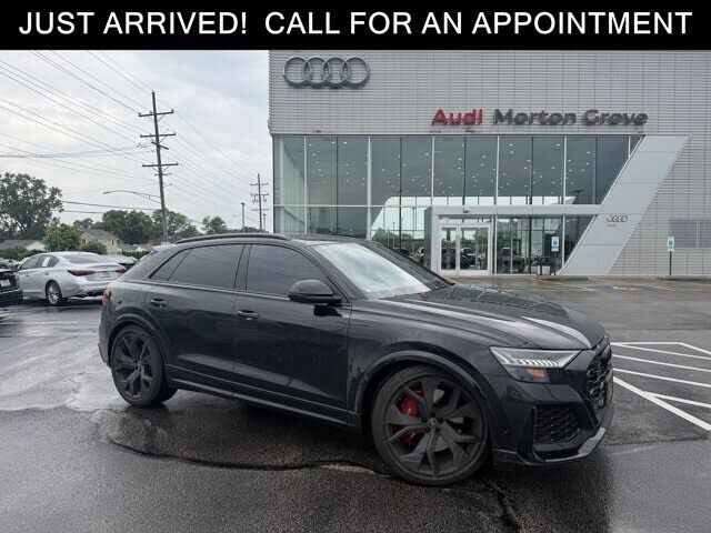 2022 AUDI RS Q8