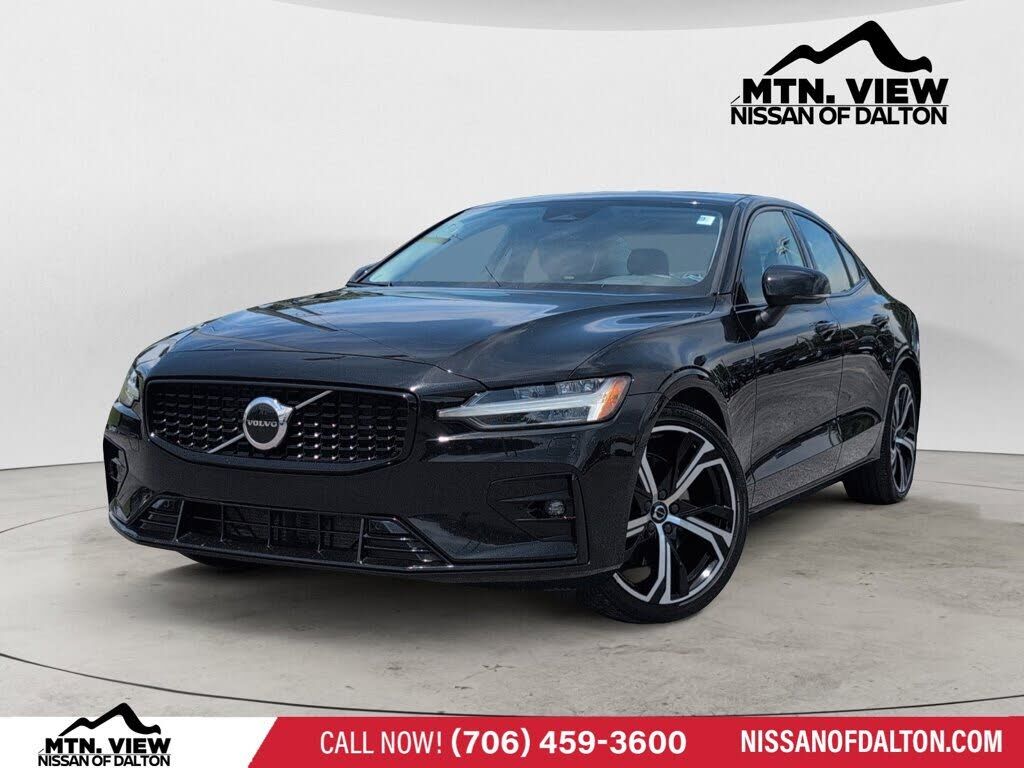 2024 VOLVO S60