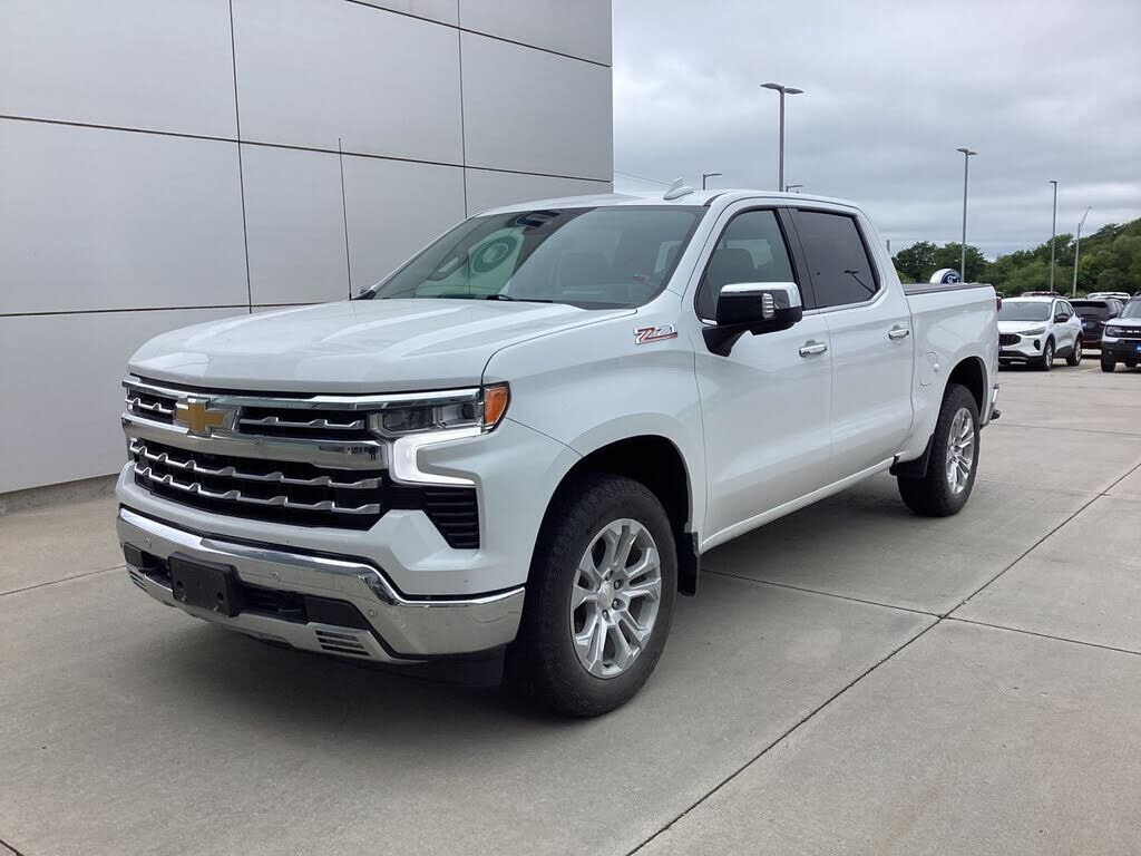 2024 CHEVROLET Silverado