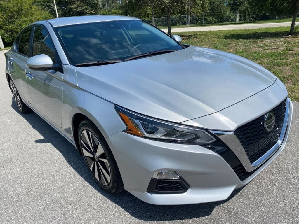 2021 NISSAN Altima