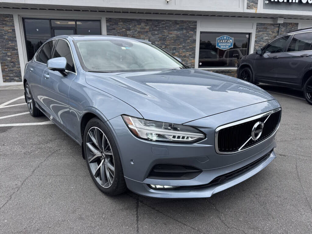 2018 VOLVO S90