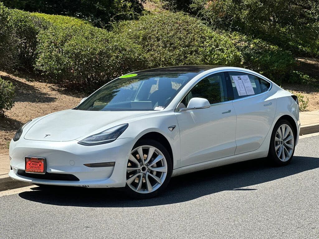 2018 TESLA Model 3