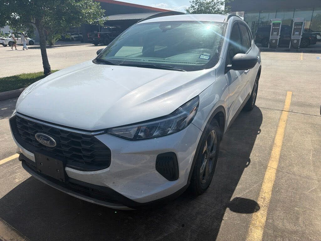 2025 FORD Escape