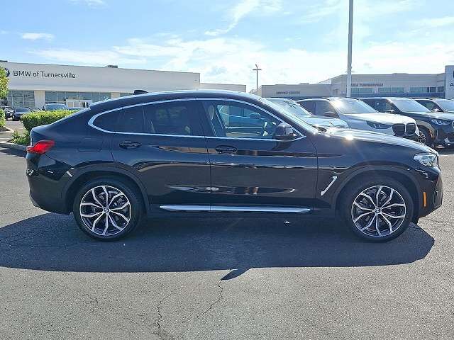 2023 BMW X4