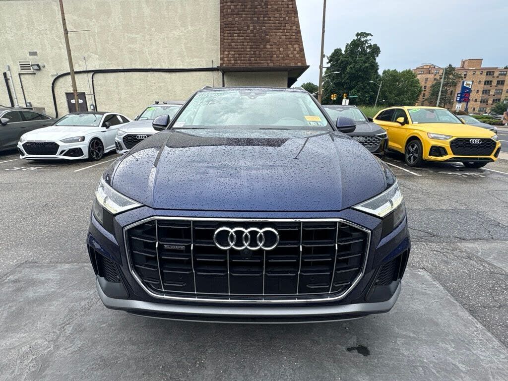 2020 AUDI Q8