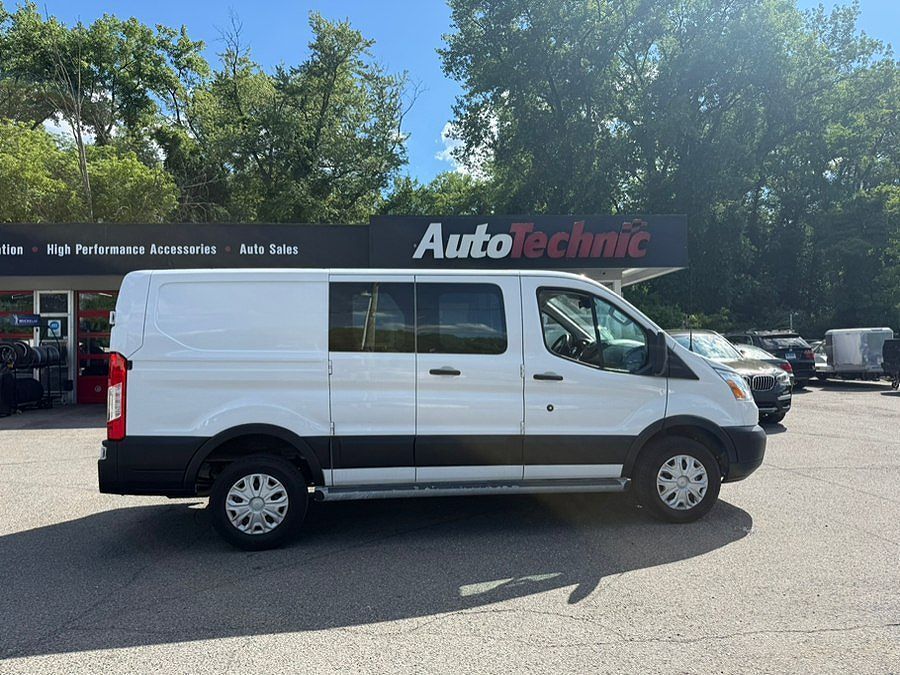 2019 FORD Transit