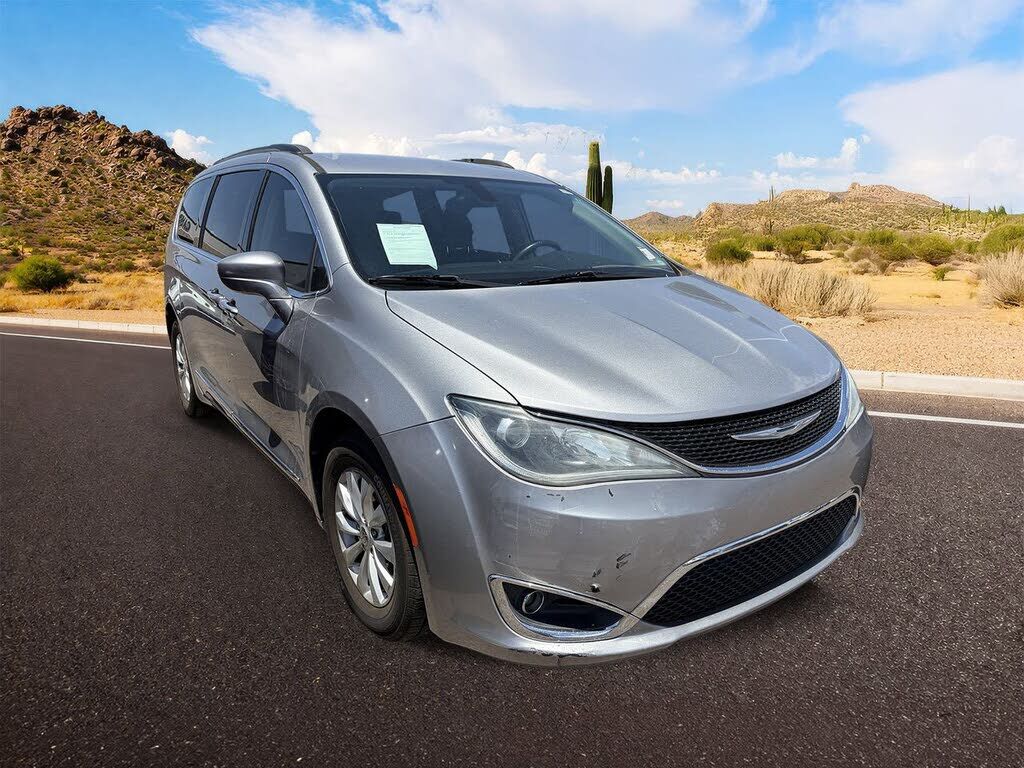 2017 CHRYSLER Pacifica