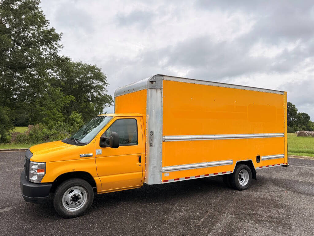 2019 FORD E-350