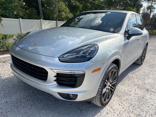 2017 PORSCHE Cayenne