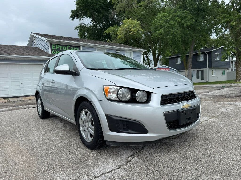 2016 CHEVROLET Sonic