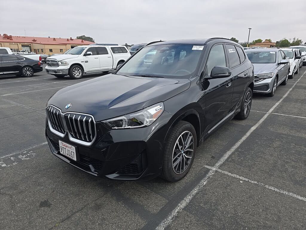 2025 BMW X1
