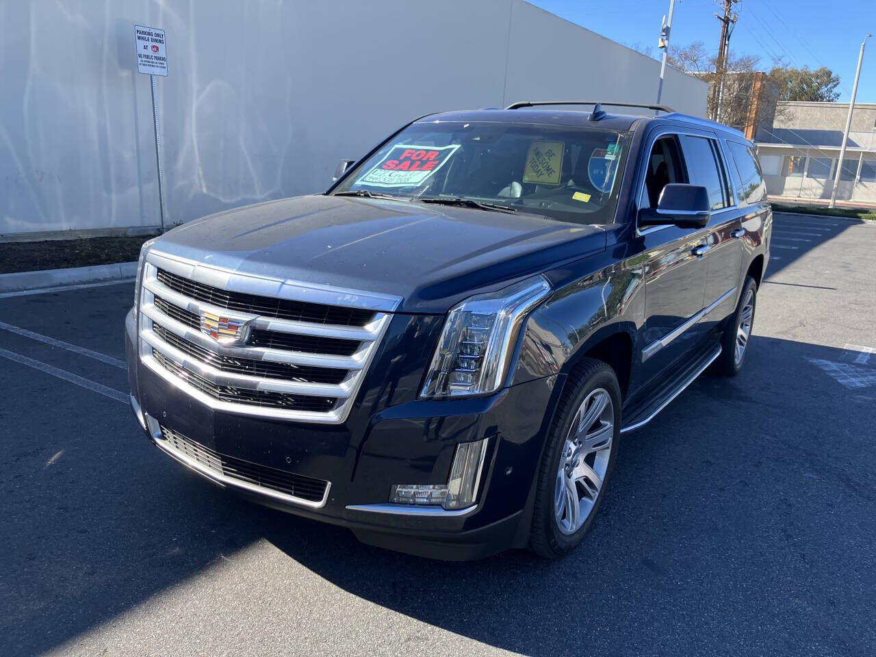 2017 CADILLAC Escalade ESV