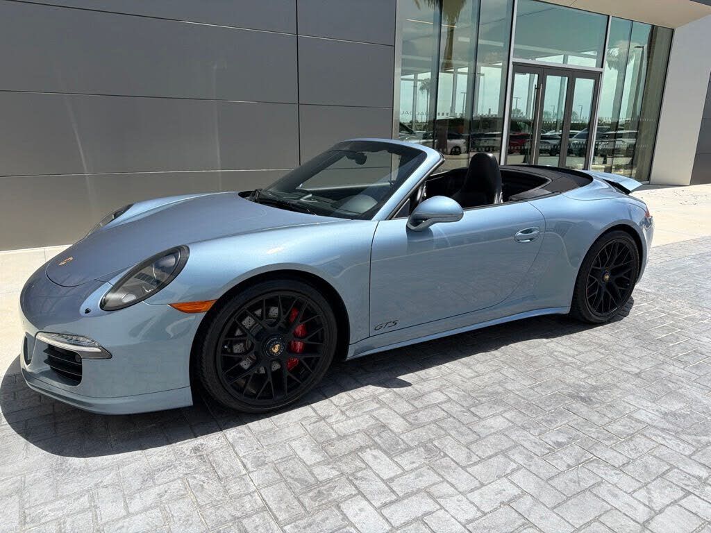 2016 PORSCHE 911