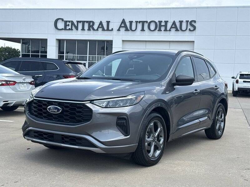 2024 FORD Escape