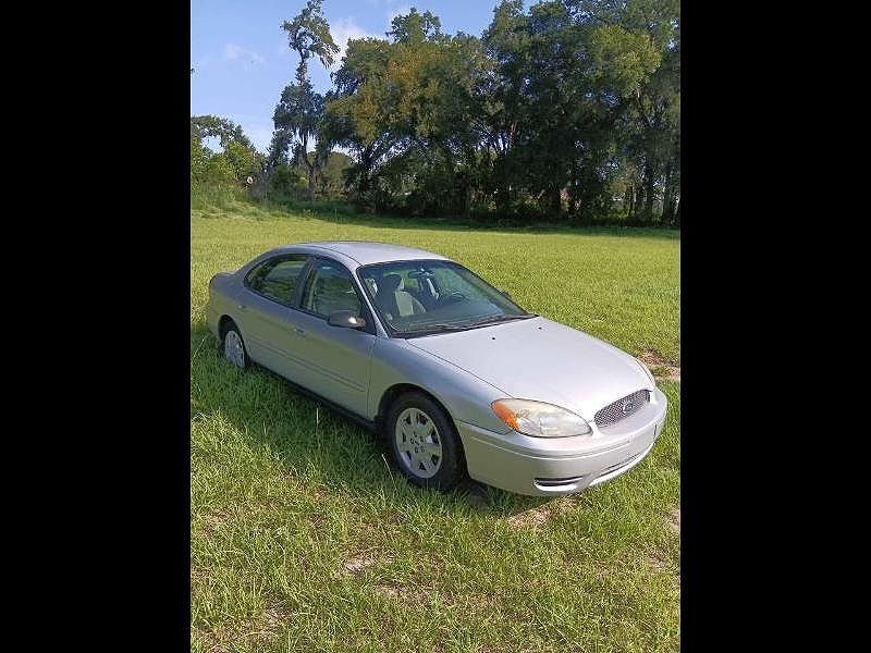 2006 FORD Taurus