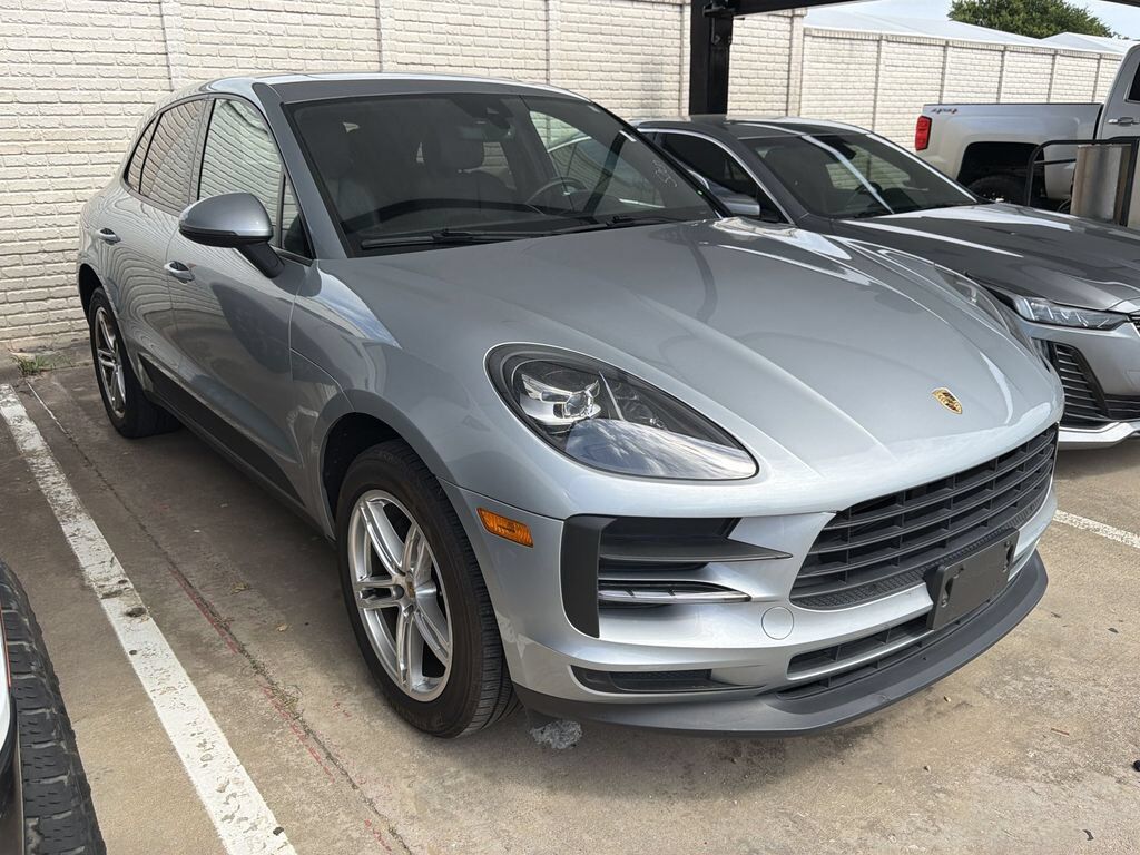 2019 PORSCHE Macan