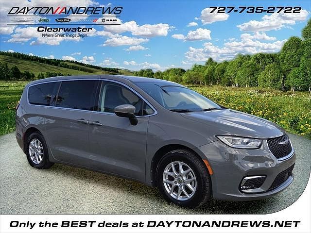 2023 CHRYSLER Pacifica