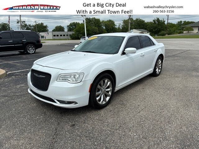 2017 CHRYSLER 300