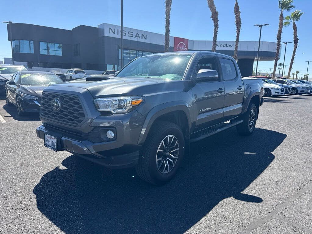 2020 TOYOTA Tacoma