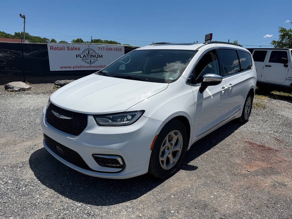 2023 CHRYSLER Pacifica