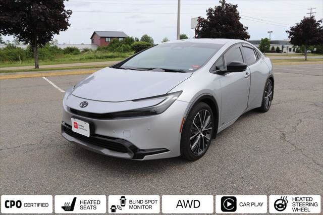 2024 TOYOTA PRIUS