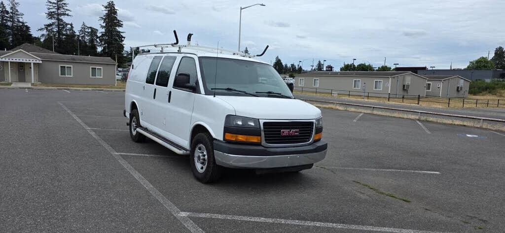 2015 GMC Savana