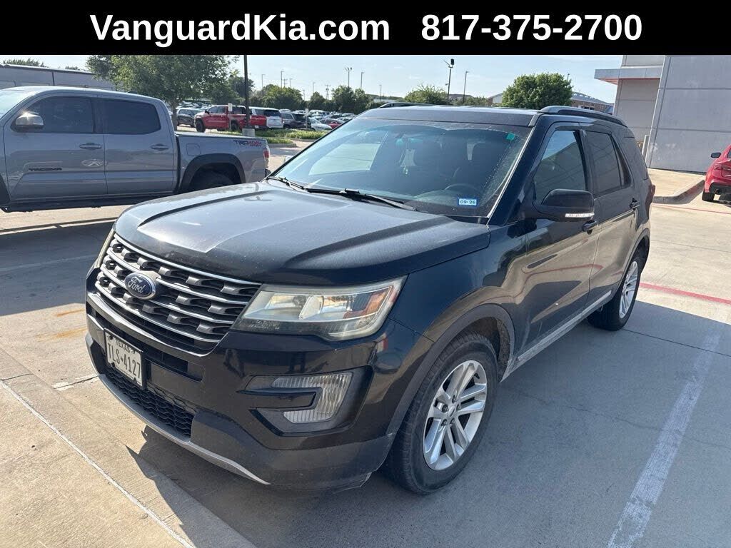 2017 FORD Explorer