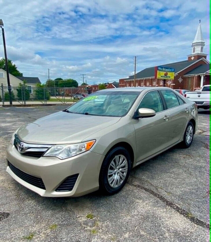 2014 TOYOTA Camry